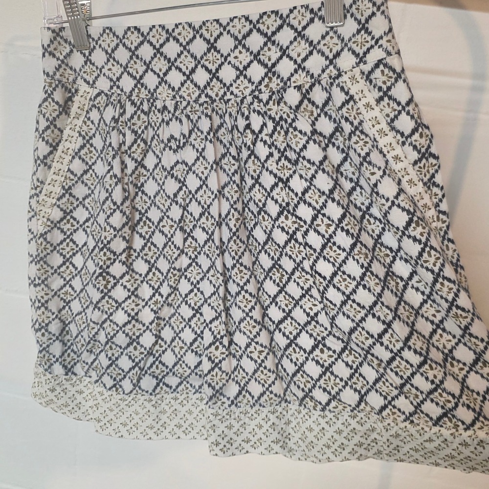 LOFT Boho Ikat Diamond Print Mini Skirt Cream Black Olive Green Side Zip Pockets - Picture 5 of 11